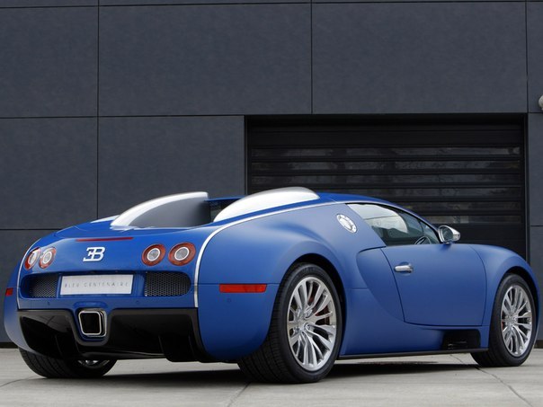 Bugatti Veyron "Bleu Centenaire"