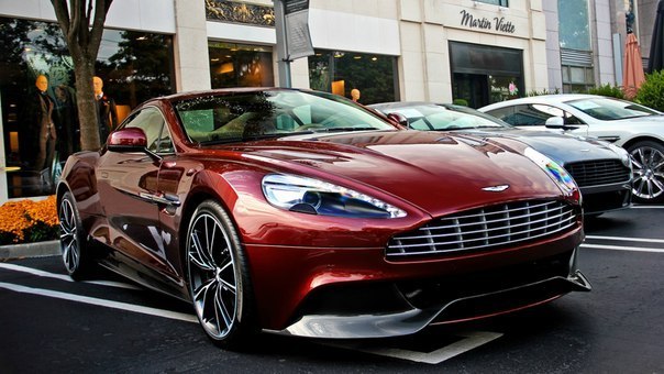 Aston Martin Vanquish | 2012.