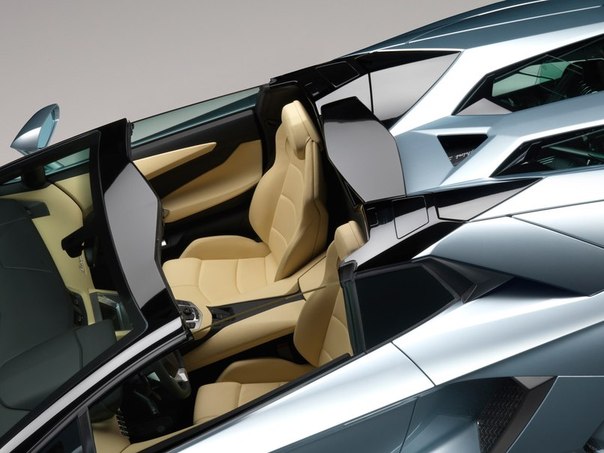 Итальянцы показали Lamborghini Aventador без крыши