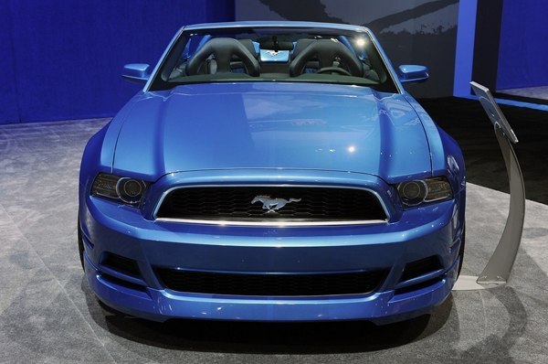 Ford Mustang V6 Convertible в тюнинге Stitchcraft