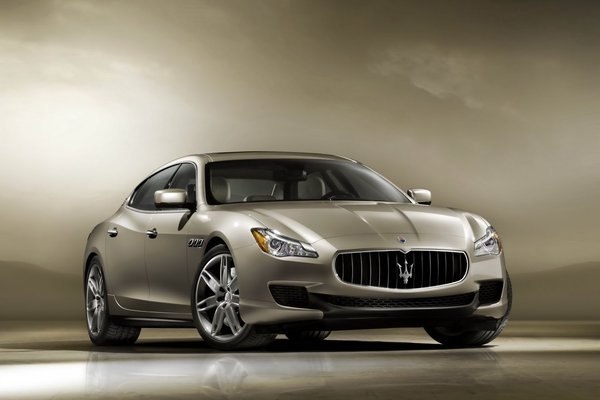Maserati показала новый Quattroporte