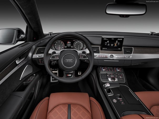Audi S8 (2014)