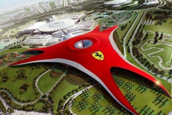 Парк развлечений «Ferrari World» в Абу-Даби.