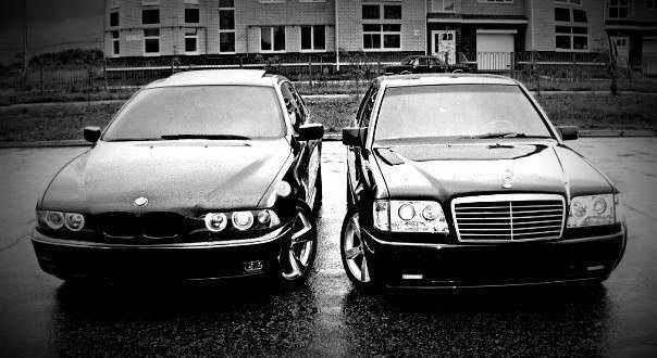 Что лучше: Mercedes или BMW?