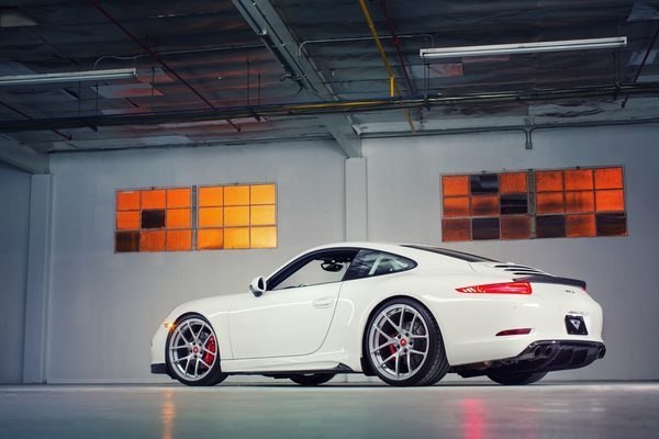 Новые данные о Porsche 911 Carrera от Vorsteiner
