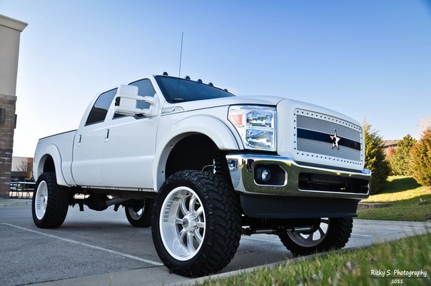 Ford F-250.