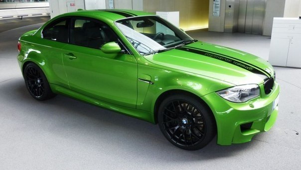 BMW E82 1M Зеленая Мамба