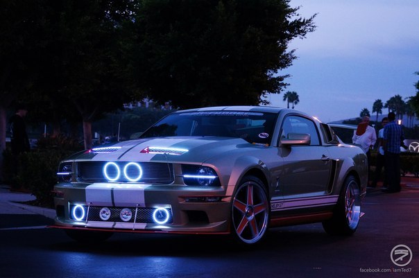 Ford Mustang Shelby GT.