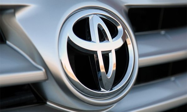 Toyota отзывает более миллиона автомобилей