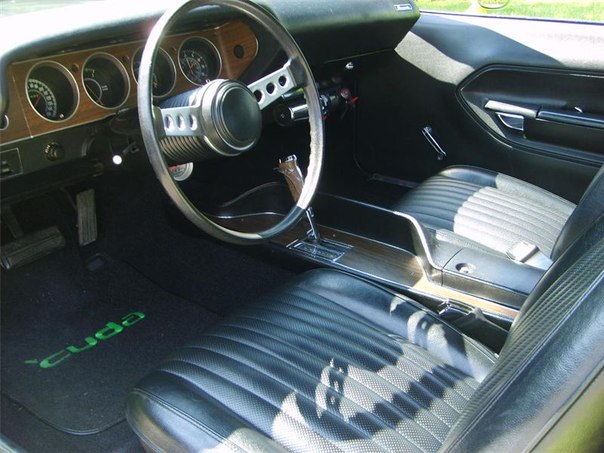 1974 Plymouth CUDA (двигатель HEMI 340' V8 объемом 5.6L